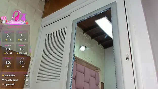 sophiaarenas online show from April 5, 11:53 am