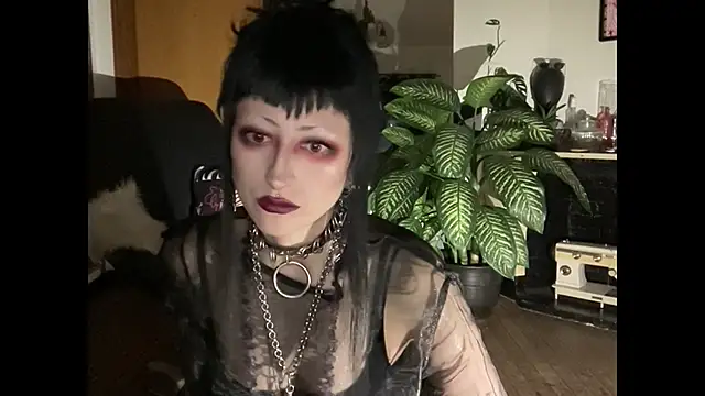 ELENA UMBRA online show from December 3, 11:18 pm