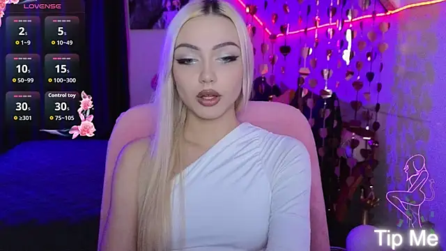 LinaLirian online show from February 12, 3:47 pm