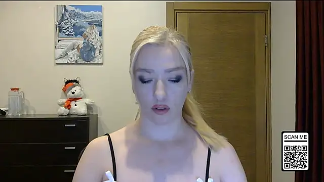 Wild Silk Desire online show from November 23, 2:30 pm