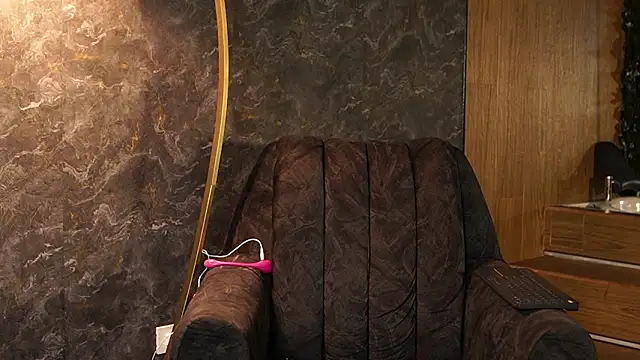 Susan wall online show from February 5, 1:14 pm