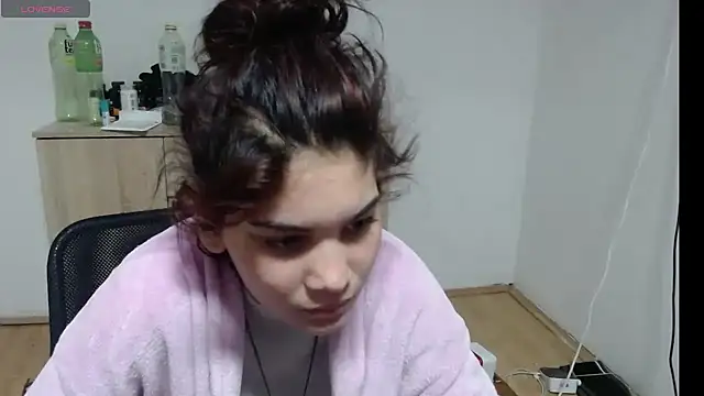 MalloryMyers online show from November 1, 8:57 pm