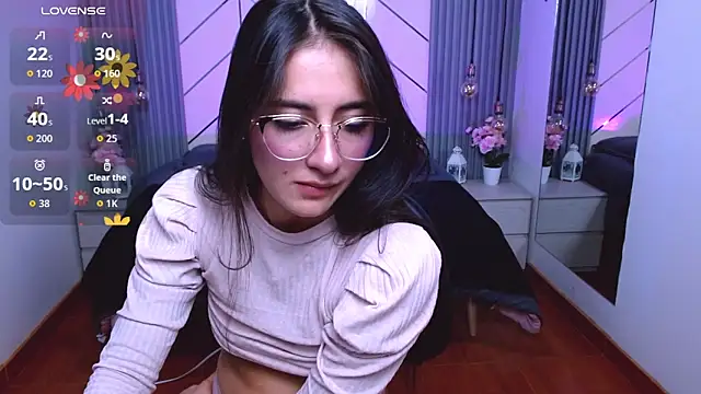 alesiamoore online show from March 4, 4:02 pm