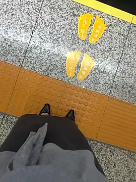 xiaoyuan01 online show from November 16, 1:18 am