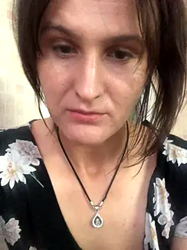 Snapshot of NikaSwan2831 chatting on September 23, 12:03 pm NikaSwan2831 online show from September 23, 12:03 pm