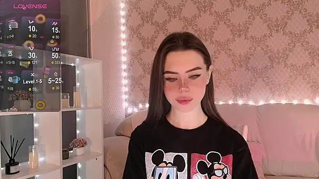 HolyMiax online show from November 16, 3:30 am