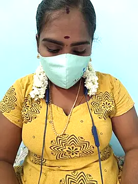Snapshot of Tamil_riyalini12 chatting on September 19, 5:06 am Tamil riyalini12 online show from September 19, 5:06 am