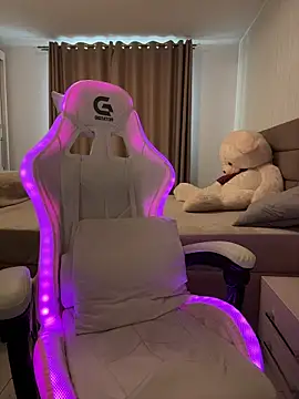 LunaBex online show from January 11, 8:19 am