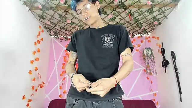 Bastian boyshot77 online show from September 14, 2:26 pm