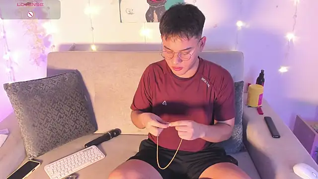Young Ben online show from July 8, 11:07 pm