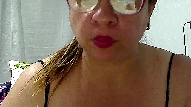 luciana69hot online show from September 26, 9:45 pm