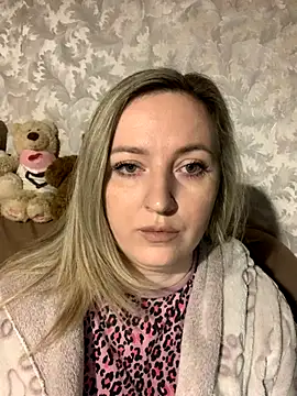 hotsteacher online show from January 6, 2:48 am