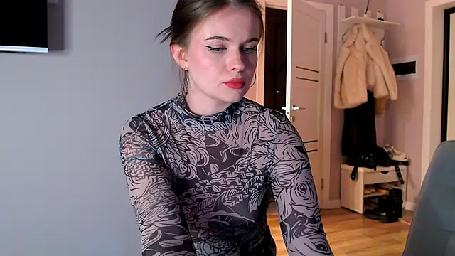 AlexaButttler online show from October 24, 8:05 pm