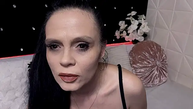 Sweeteest Julie online show from April 15, 10:54 pm