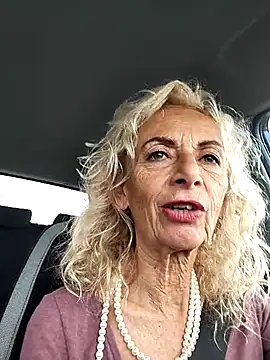 clarabell4 online show from October 23, 7:03 am