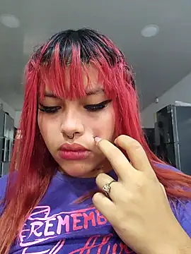 Snapshot of Yessica_Lopezz chatting on October 2, 12:32 pm Yessica Lopezz online show from October 2, 12:32 pm
