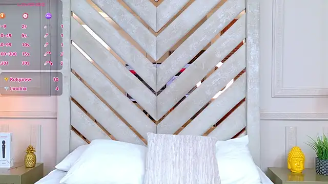 Agatha-Adams online show from September 24, 2:27 pm