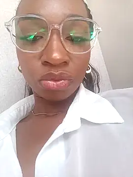 Agatha-Adams online show from October 2, 4:45 pm