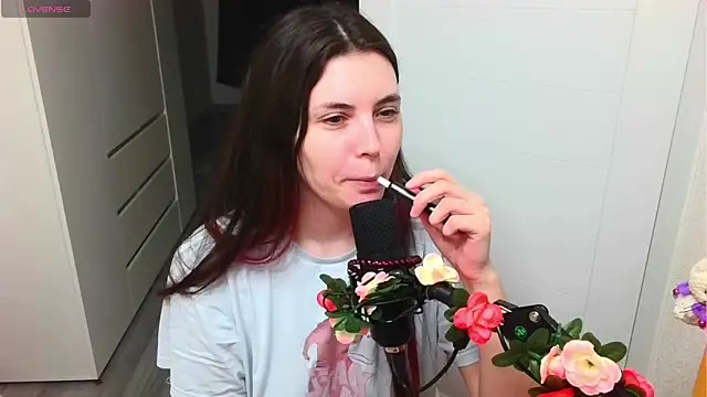 peachyness online show from April 16, 9:36 pm