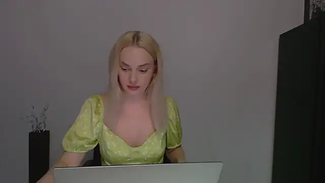 Lia noo regrets online show from April 17, 4:42 pm