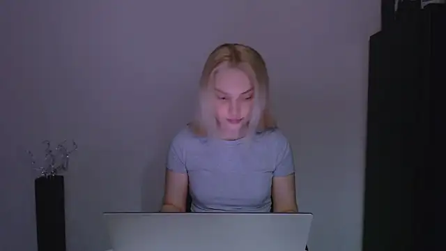 Lia noo regrets online show from April 3, 7:12 pm