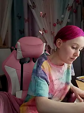 Fuzzy Unicorn online show from November 28, 7:39 pm