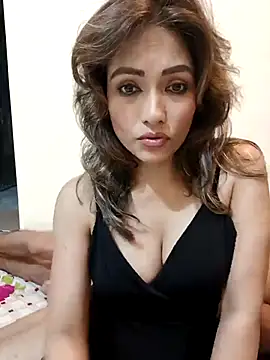 zoyarathore online show from October 31, 5:17 pm