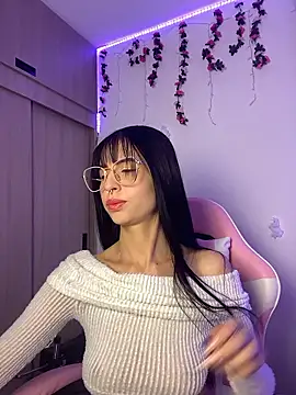 Lia  1 online show from January 7, 10:46 pm