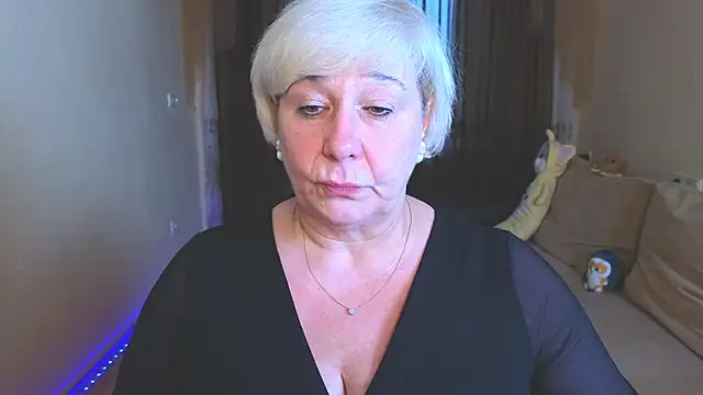 Milana Milky online show from November 25, 6:15 am