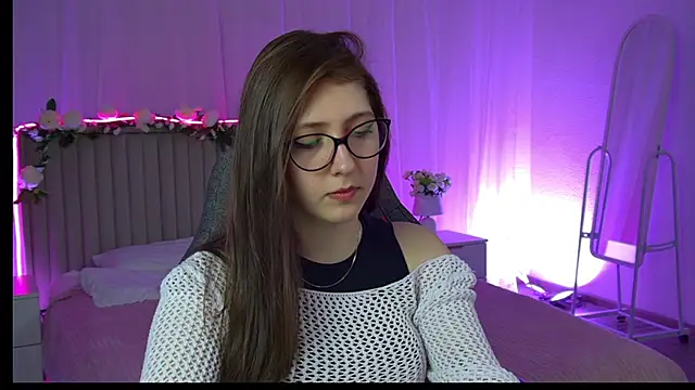 Mary Miiller online show from December 4, 12:51 pm