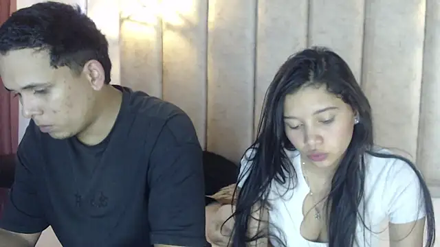 owenandrosecs online show from December 20, 10:58 pm