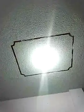 OliviaMorris1 online show from December 16, 9:37 am