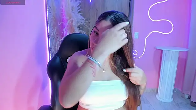 Brandy priscot online show from April 18, 8:42 pm