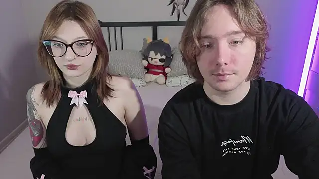 ellen and danny online show from December 20, 5:17 pm