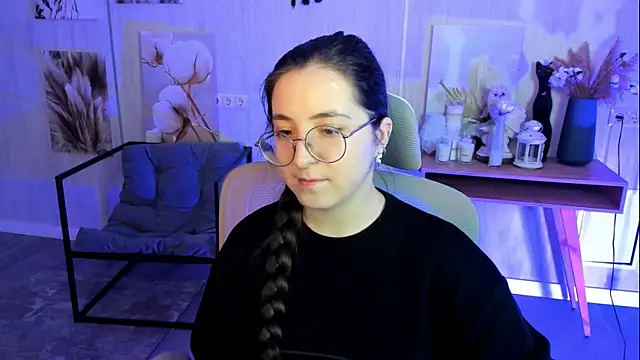 VirtuallVoyant online show from November 14, 4:34 am