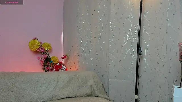 Dafne Mel online show from April 11, 6:55 pm