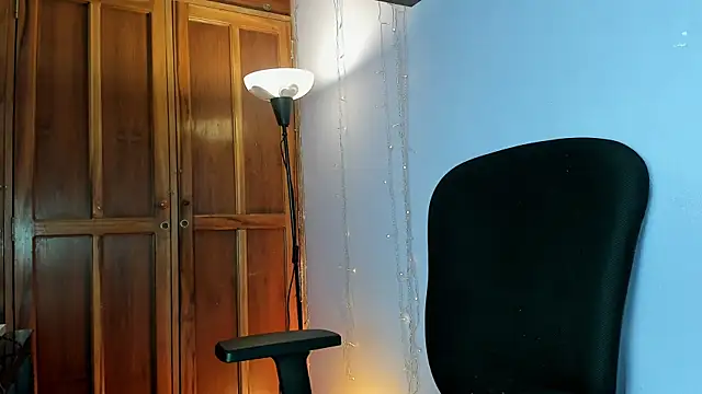 Dafne Mel online show from March 2, 2:13 pm