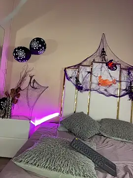 Alexandraa Gomez online show from October 24, 9:00 pm