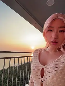 winter11 online show from October 28, 10:14 pm