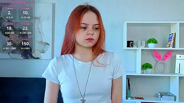 SynnoveBann online show from April 17, 1:08 am