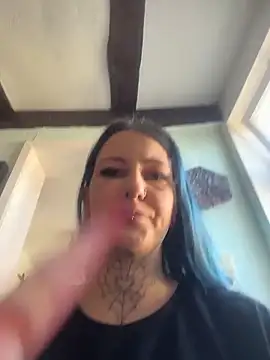 Seductively4 20 online show from February 15, 9:19 am