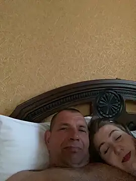 ReginaAndGordon online show from April 15, 3:56 pm