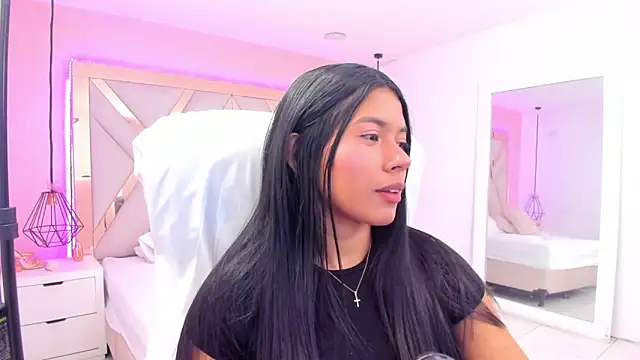 samantaa shy online show from March 24, 1:00 am