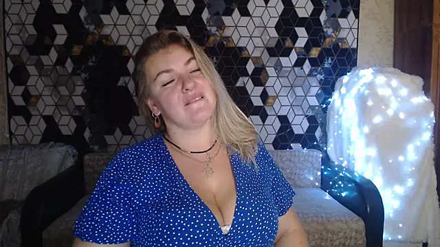 NikaSkylink online show from November 17, 8:09 pm