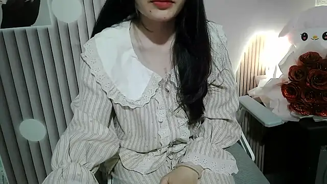 Emachiii online show from November 28, 11:57 am