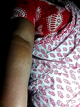 Nude-Priya2 online show from October 9, 7:40 pm