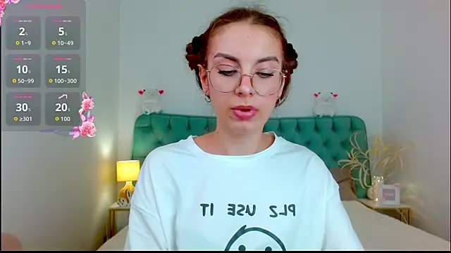 Real cutie1 online show from September 9, 9:03 pm