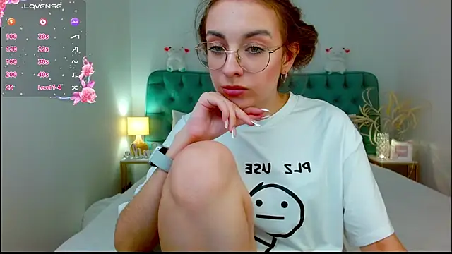 Real cutie1 online show from September 12, 8:38 pm