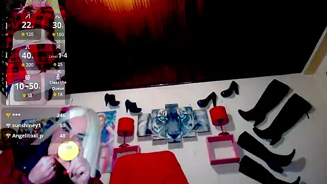 blondehot5v online show from October 7, 12:20 pm