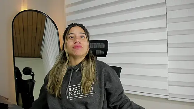 Rachell criss online show from September 23, 3:48 am